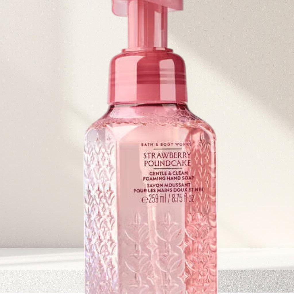 Savon moussant pour les mains doux et net – Strawberry Poundcake – Bath & Body Works