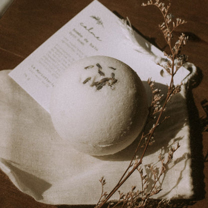 Bombe de bain naturelle artisanale aux huiles essentielles