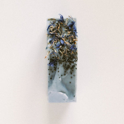 Savon fait à la main Oasis — Palmarosa, bois de ho, eucalyptus