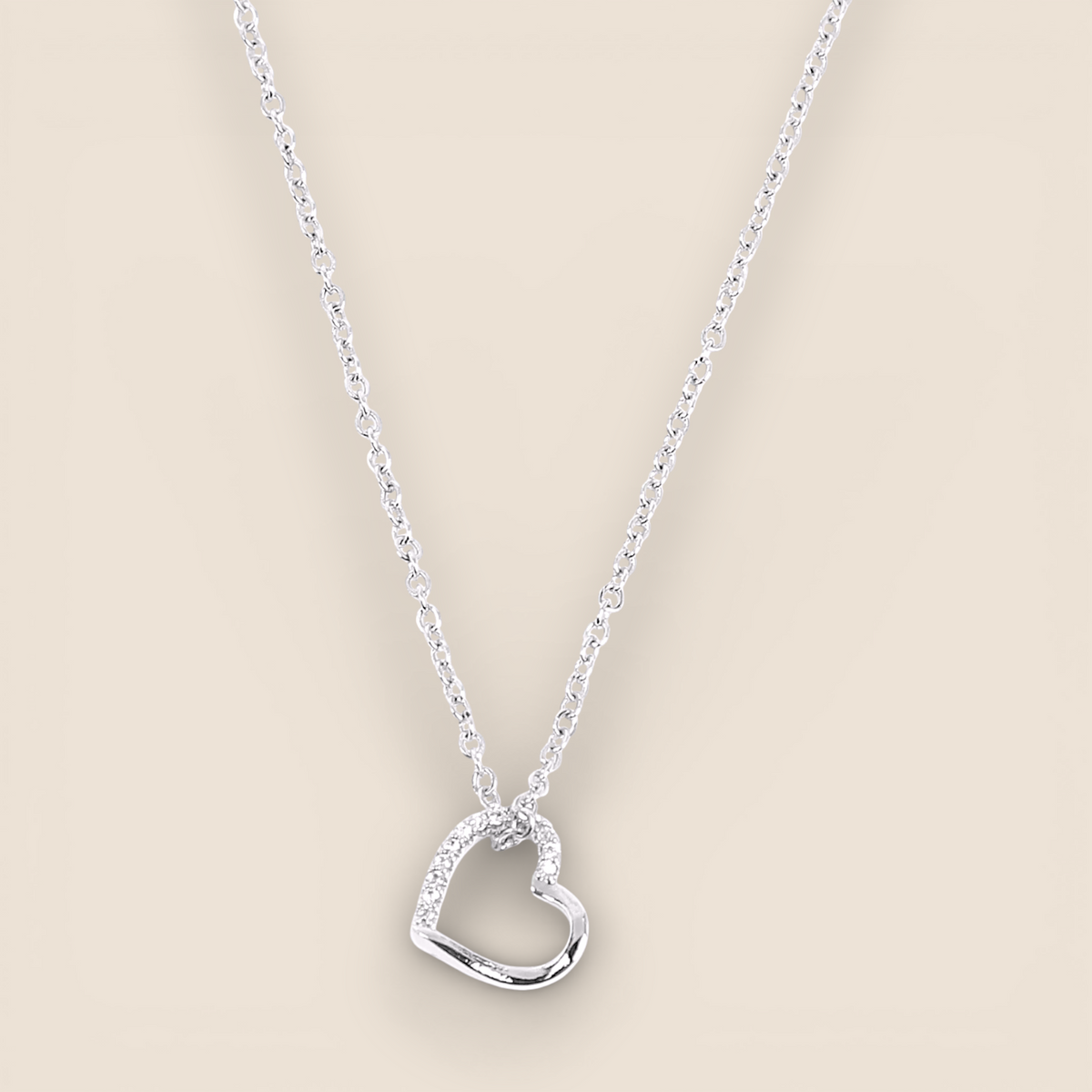 Collier délicat à pendentif cœur plaqué or blanc 14 carats