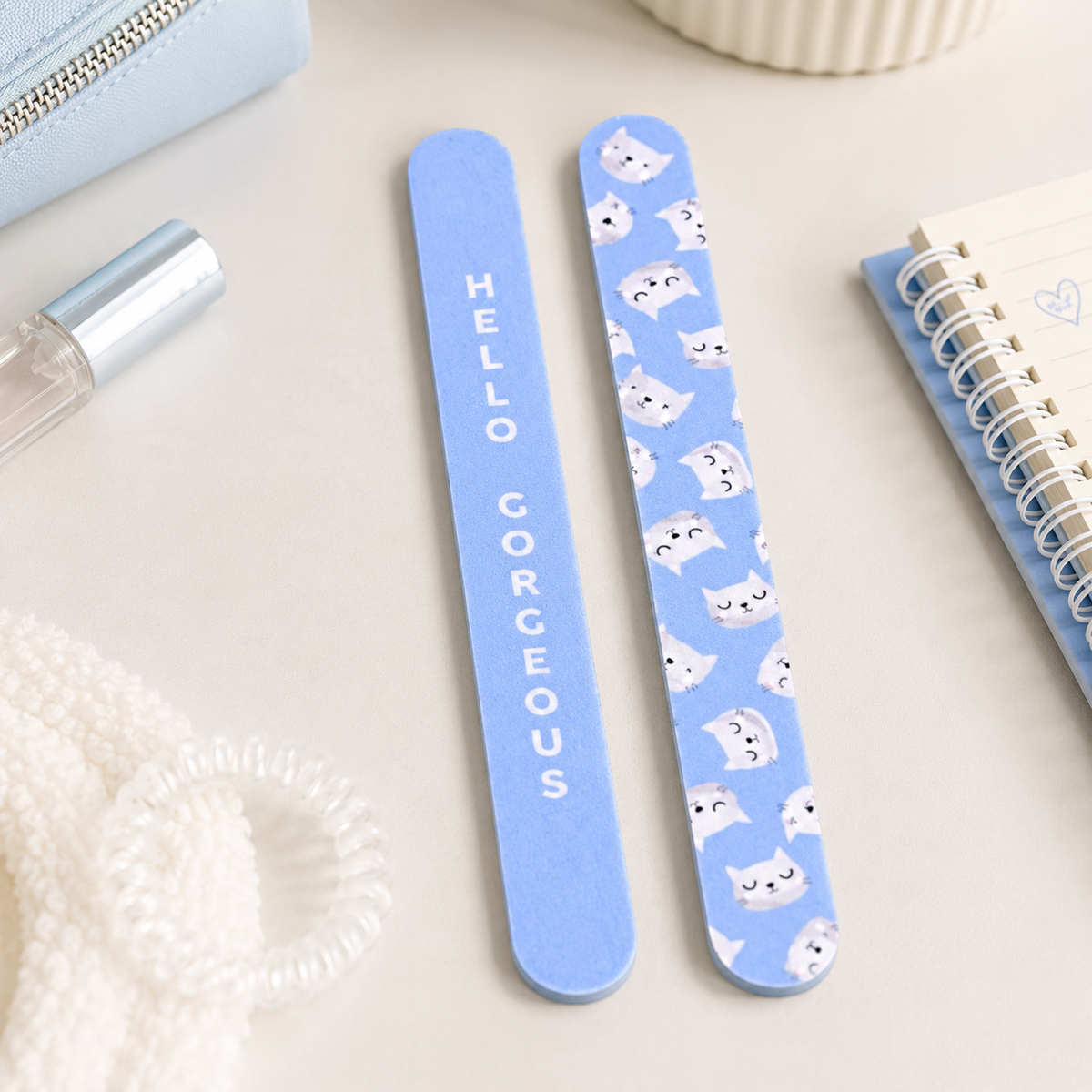 Duo Hello Gorgeous – Nail File & Pink Scrunchie