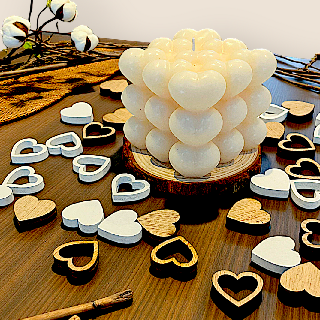 Trio décoratif cœur & bois – Bougie artisanale, sous-verre et confettis