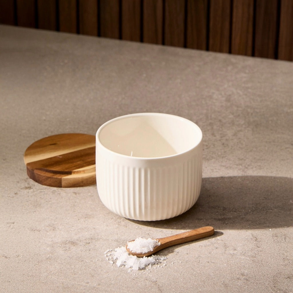 Porcelain and wood salt pot with spoon