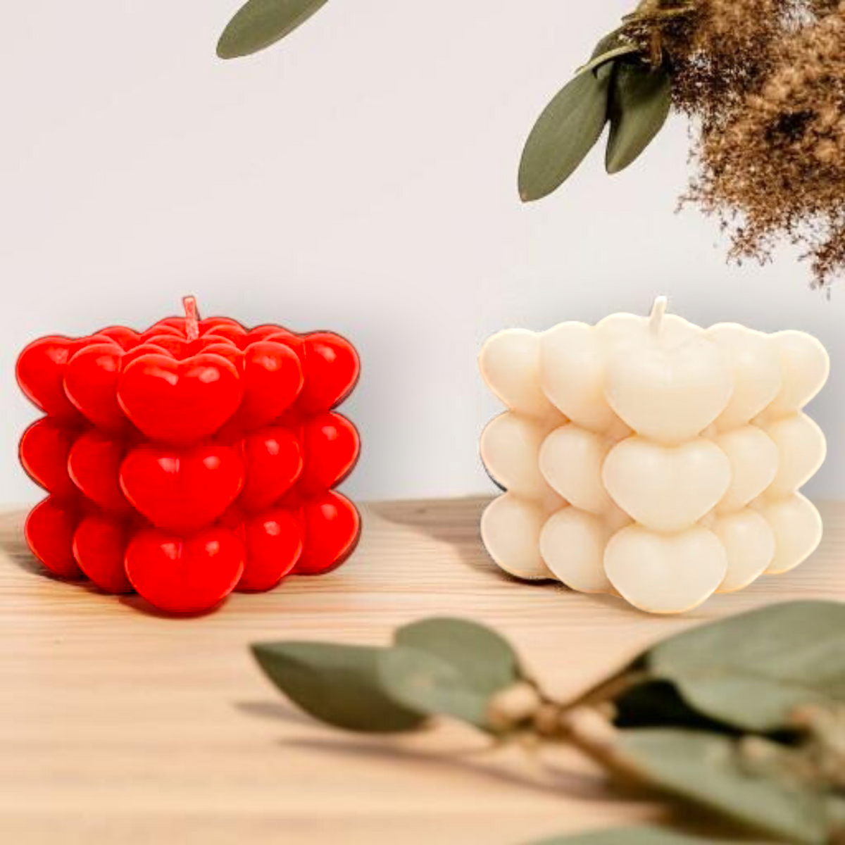 Duo décoratif cœur & bois – Bougie artisanale forme de cœur et sous-plat en bois